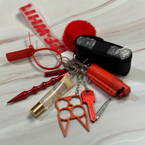 Ultimate Red OFFWHITE Keychain - Picture 1 of 1